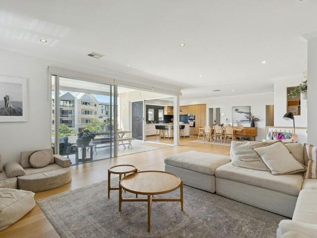 Apartment for rent in Parklands, Western Australia