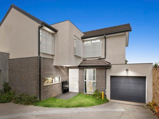 Townhouse for sale in Camerons Creek, Victoria