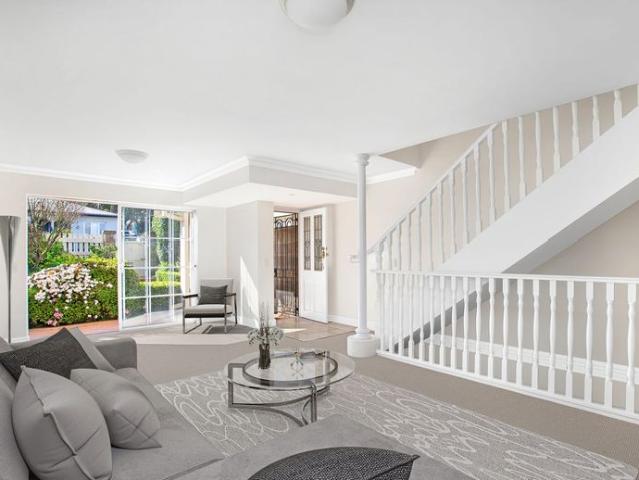 Townhouse for rent in Spit Junction, Sydney