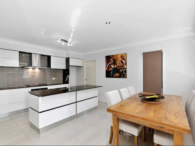 Townhouse for rent in Toombul, Queensland