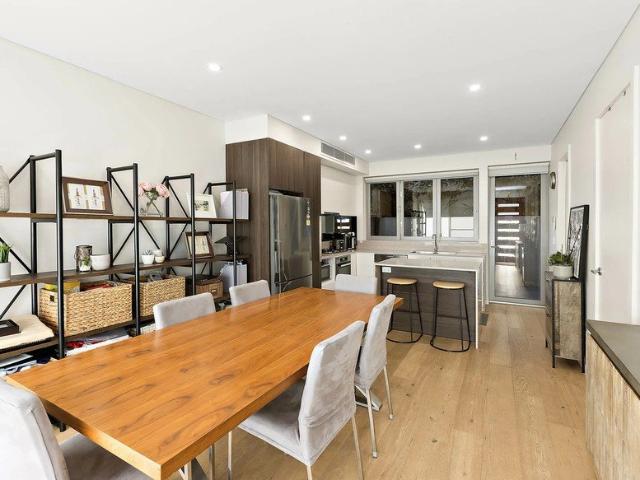 Townhouse for rent in Northern Beaches, Sydney