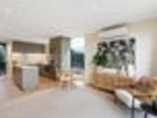 Townhouse for sale in Otakou