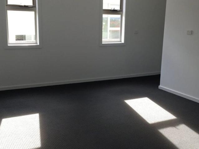 Townhouse for rent in Balgownie, Wollongong City Council