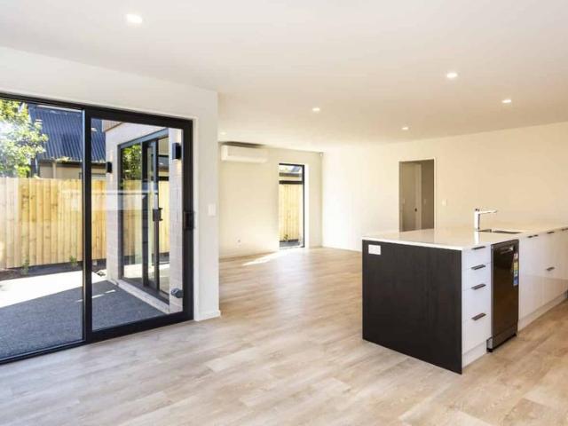 Townhouse for rent in Saint Albans, Canterbury
