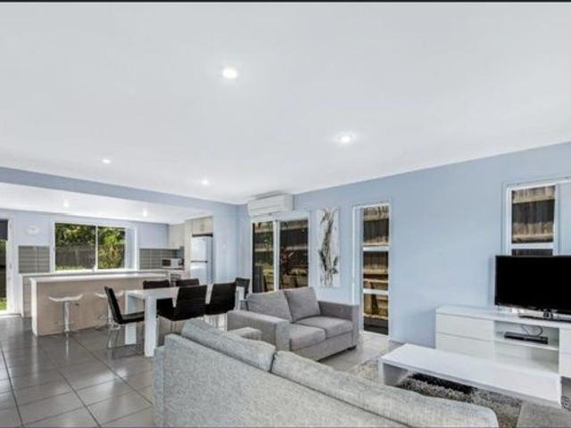 Townhouse for rent in Gladstone, Queensland