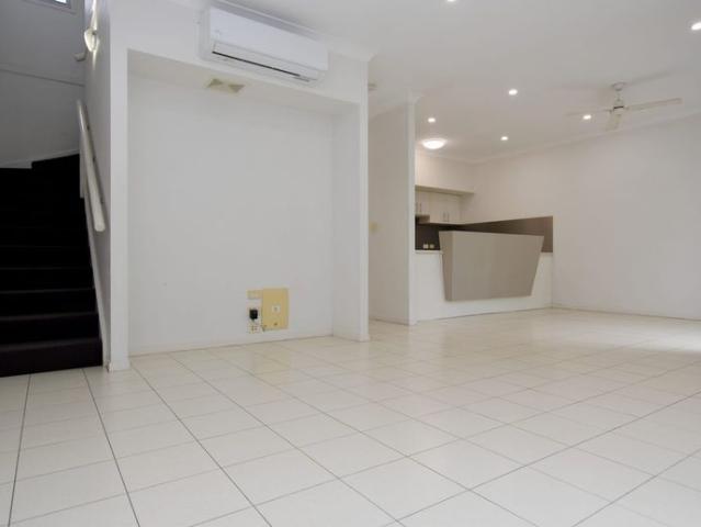 Townhouse for rent in Gladstone, Queensland