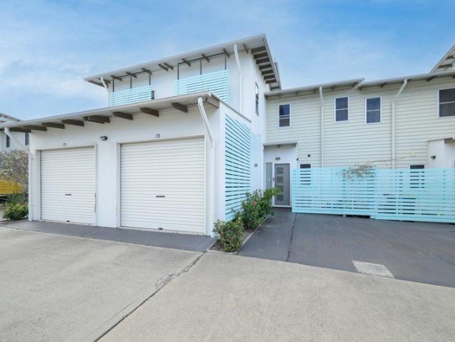 Townhouse for rent in Gladstone, Queensland