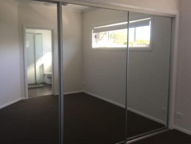 House for rent in Wollongong West, New South Wales