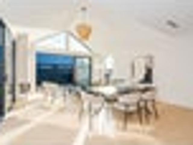 House for sale in Chaslands, Canterbury