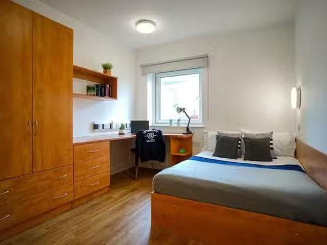 Apartment for rent in Watergate, Devon