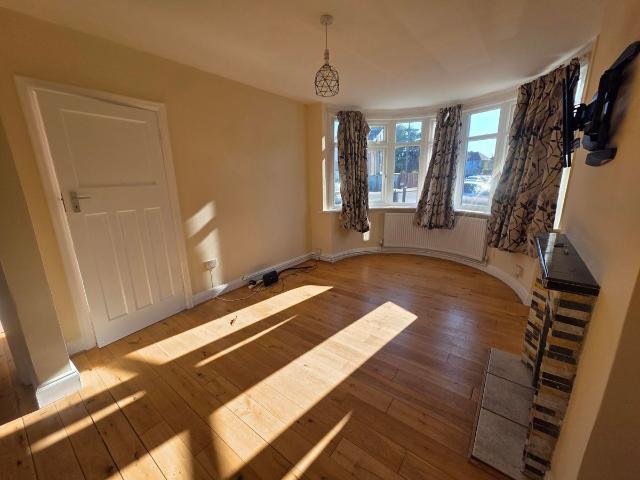House for rent in Lane, Greater London