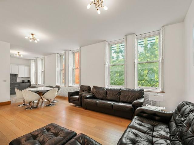 House for rent in Saint Giles, Bloomsbury
