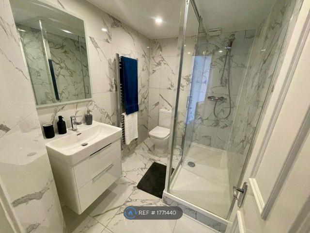 House for rent in Saint Giles, Bloomsbury
