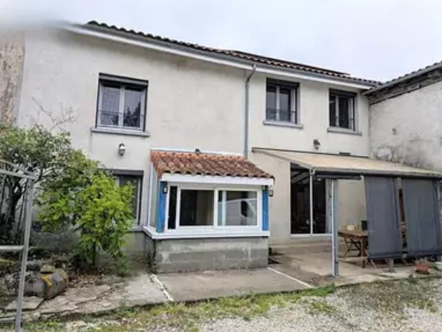 Maison vente à Confolens, Exideuil
