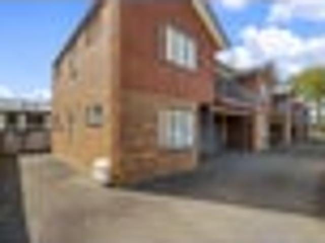 Townhouse for sale in Knighton, Hamilton City