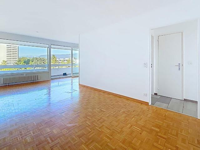Wohnung kaufen in Gland, Waadt