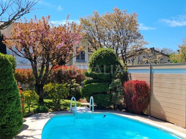 Haus kaufen in Thônex