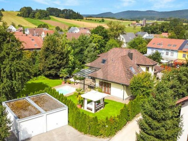 Bauernhaus kaufen in Brislach, Basel-Landschaft