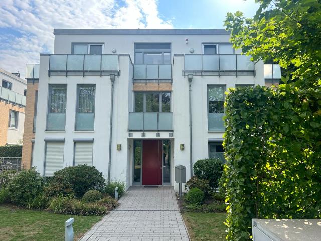 Wohnung kaufen in Wellingsbüttel, Hamburg