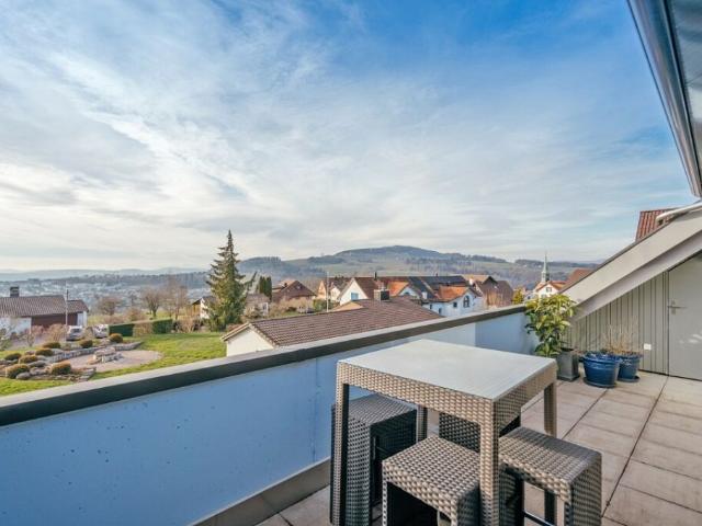 Dachwohnung kaufen in Rudolfstetten, Aargau