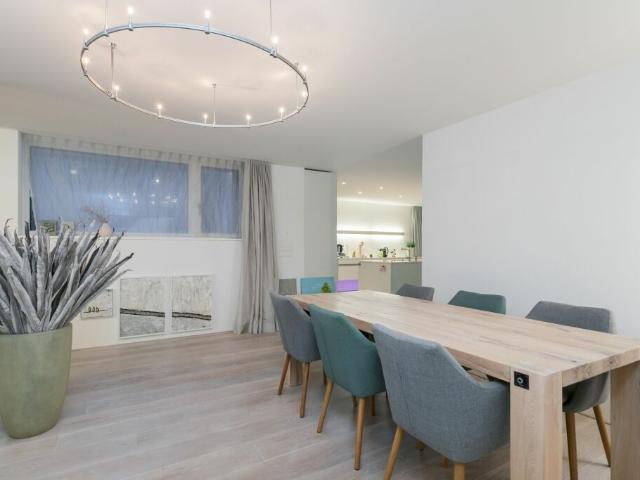 Wohnung kaufen in Einigen, Zürich