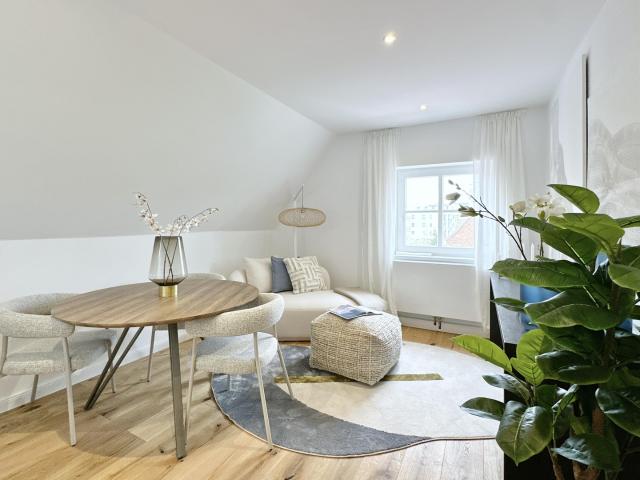 Dachgeschosswohnung kaufen in Dünenquartier, Rostock