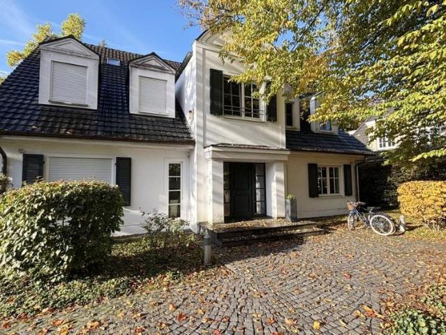 Haus mieten in Wittlaer, Düsseldorf