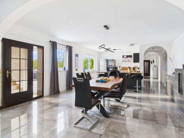 Wohnung kaufen in Schwalbach, Hessen