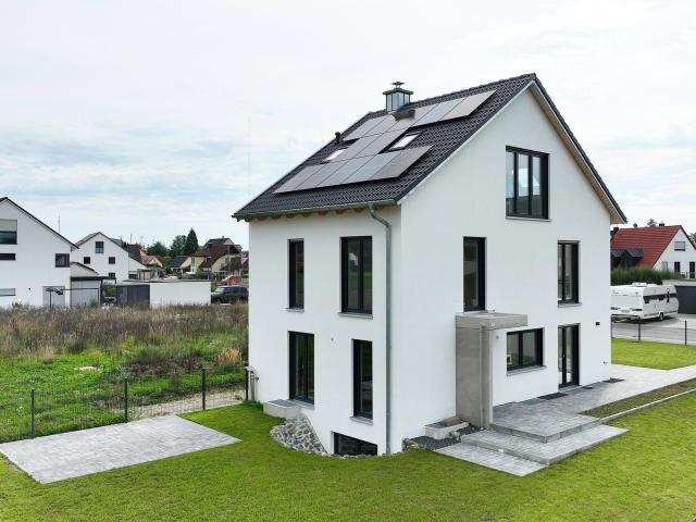 Doppelhaushälfte mieten in Feldgeding, Bergkirchen