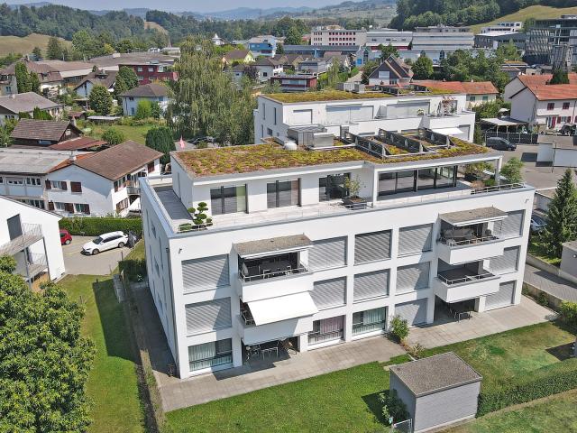 Attikawohnung mieten in Oberglatt, Flawil