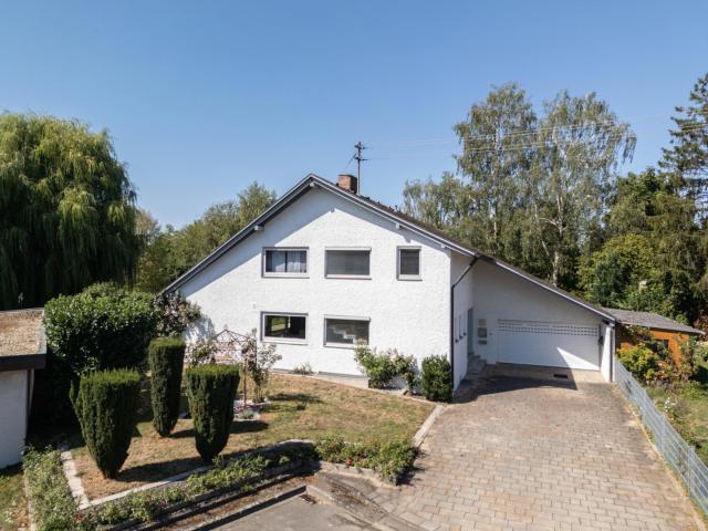 Villa kaufen in Pfaffenhofen, Baden-Württemberg