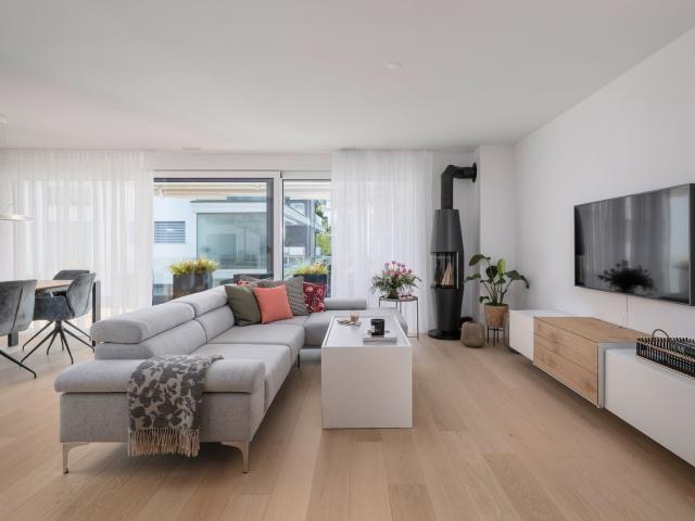 Wohnung kaufen in Winkel, Zürich