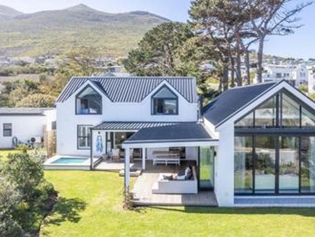 House for sale in Cape Town, City of Cape Town