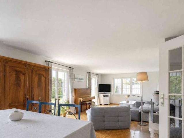 Haus kaufen in Denens, Waadt
