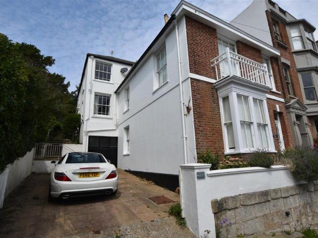 House for rent in Old Town, Guestling Green