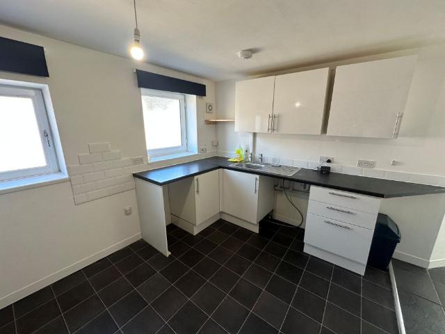Apartment for rent in Southtown, Stokesby