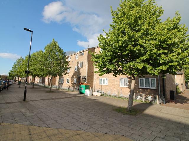 Apartment for rent in London Borough of Newham, Greater London