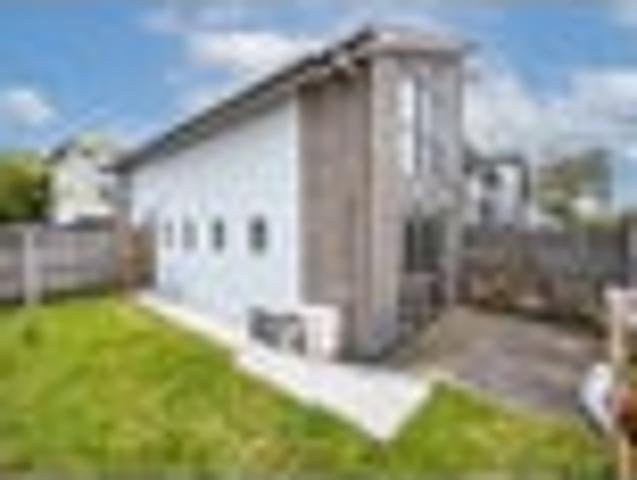 Townhouse for sale in Phillipstown, Linwood-Central-Heathcote Community