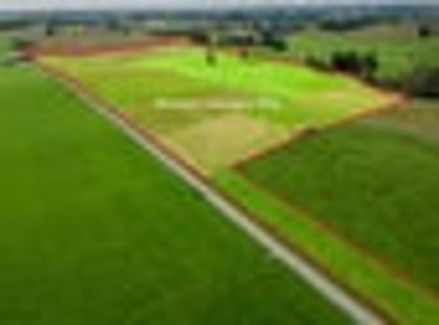 Land for sale in Canterbury