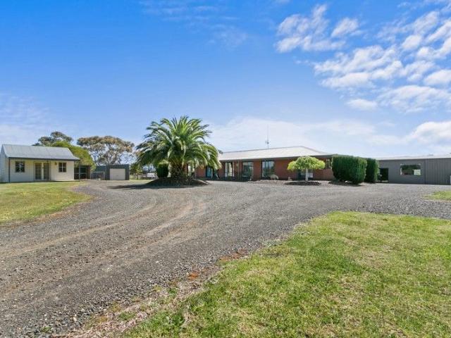 House for sale in Glengarry, Victoria