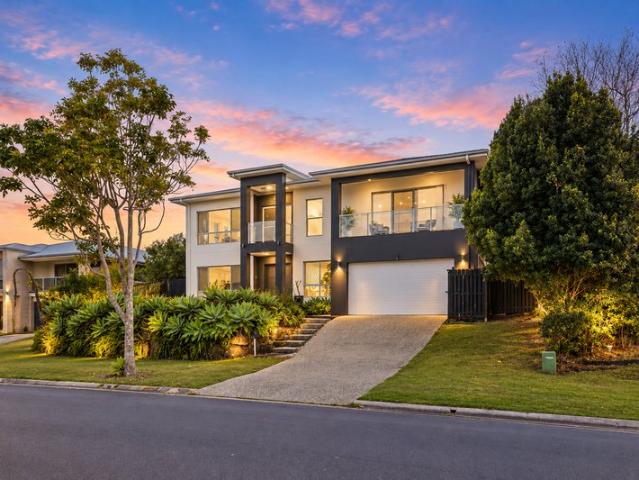 House for sale in Pacific Pines, Gold Coast City