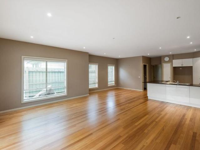 Townhouse for rent in Camerons Creek, Victoria