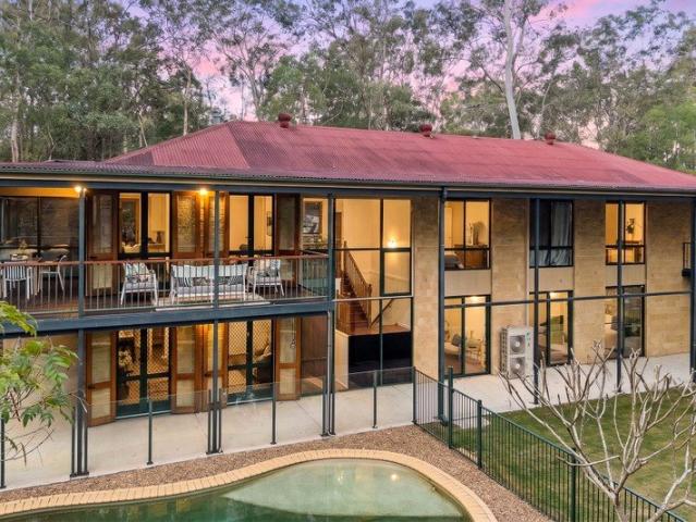 Cottage for sale in Toombul, Queensland