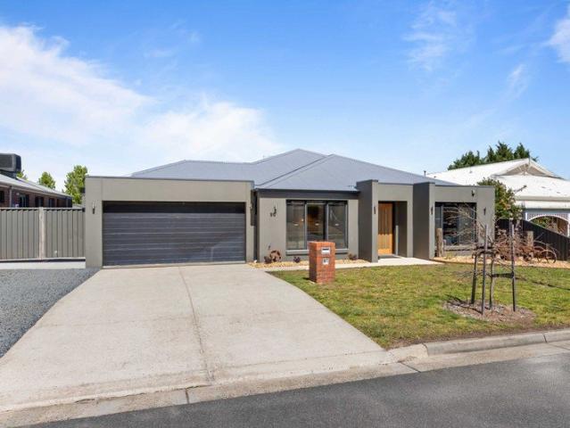 House for sale in Alfredton, Ballarat