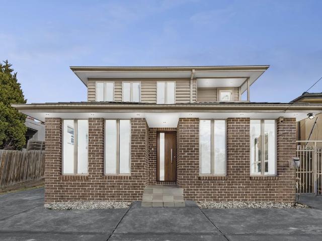 Townhouse for sale in Camerons Creek, Victoria