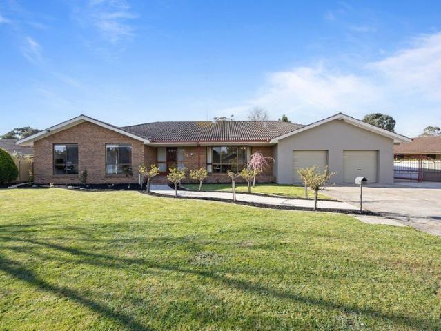 House for sale in Delacombe, Ballarat