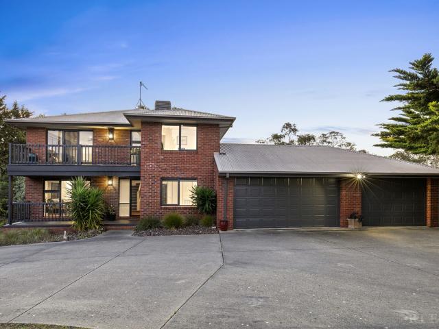 House for sale in Ocean Grove, Victoria