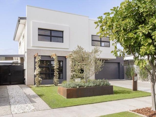 House for sale in Sunshine Coast, Coolum