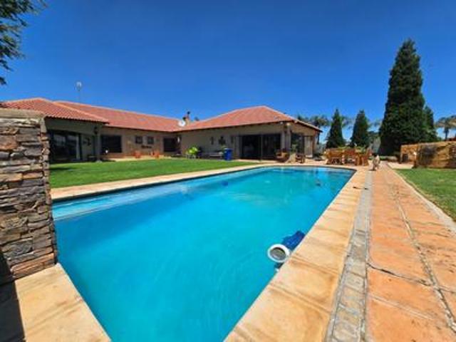 House for sale in Waterkloof, Gauteng