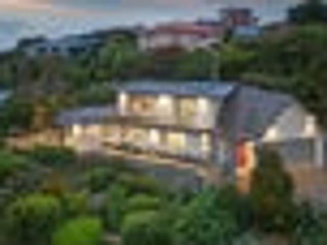 House for sale in Chaslands, Canterbury